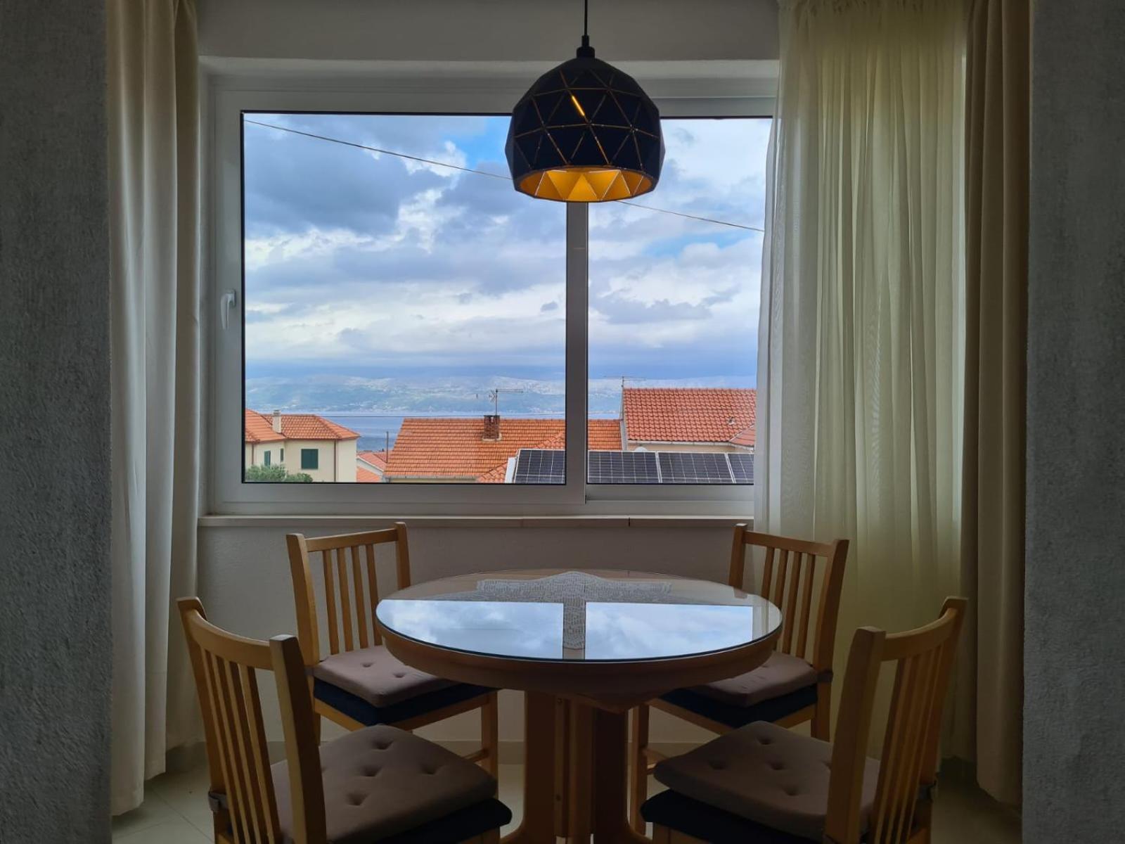 Apartments Jelena Supetar - Four Apartments - A Small House With A Private Yard - Two-Room Apartment With A Sea View - Studio Apartment - Two-Room Apartment With Garden View- Free Parking Kültér fotó